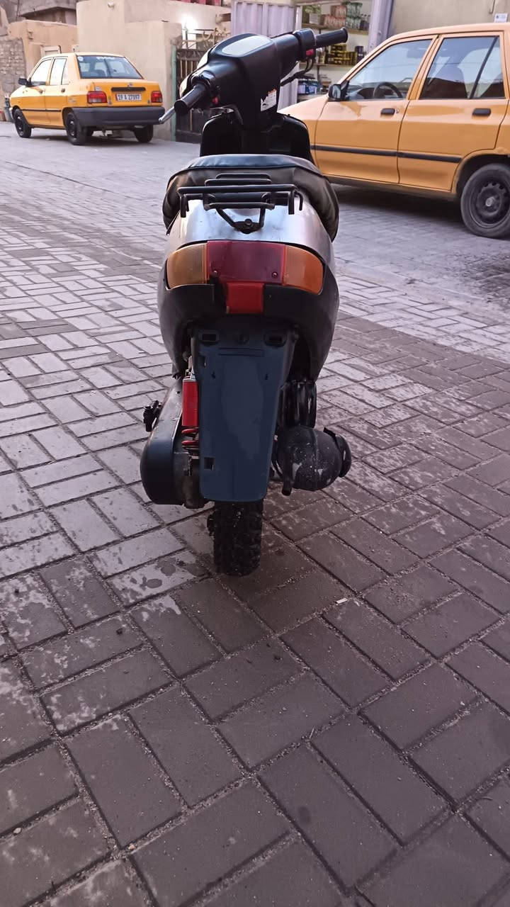 دراجه بطه شغاله السعر 180 وبيها مجال كربلاء نقصها باتري ض***********
