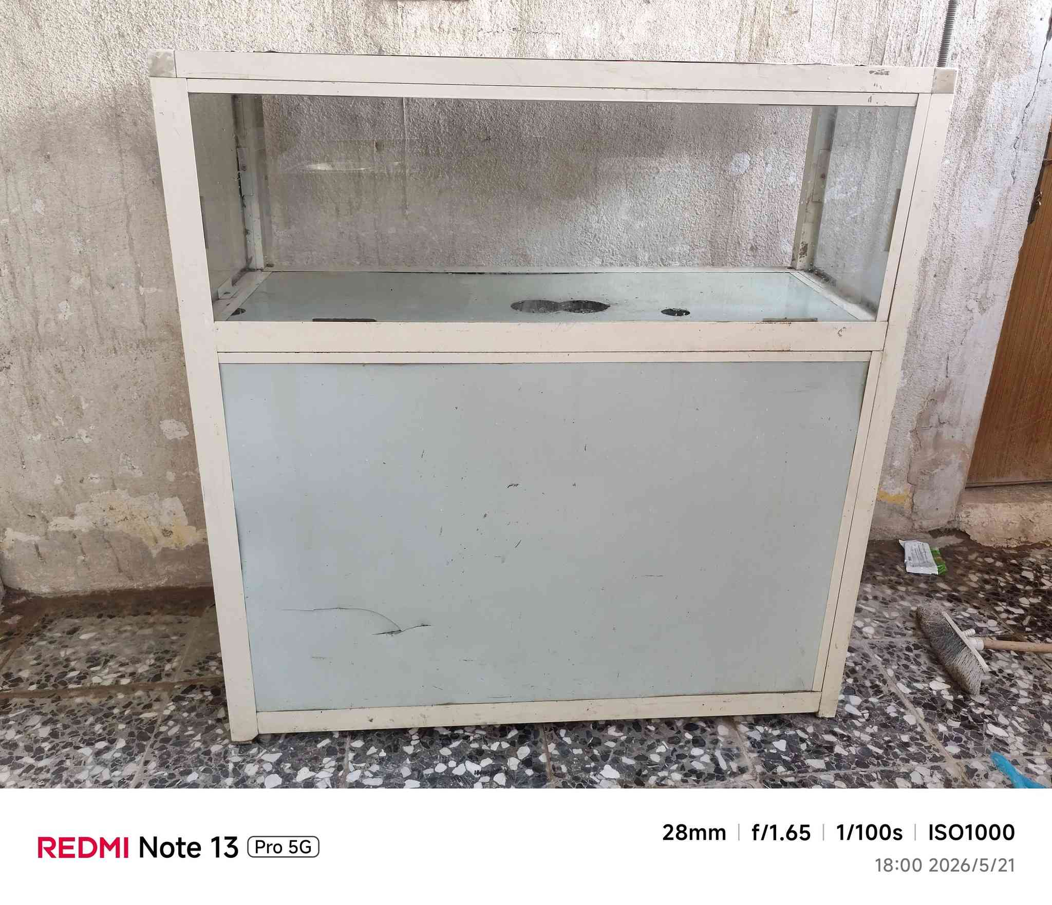 للبيع غراض مطعم
بلديات 
السعر خاص 
***********
