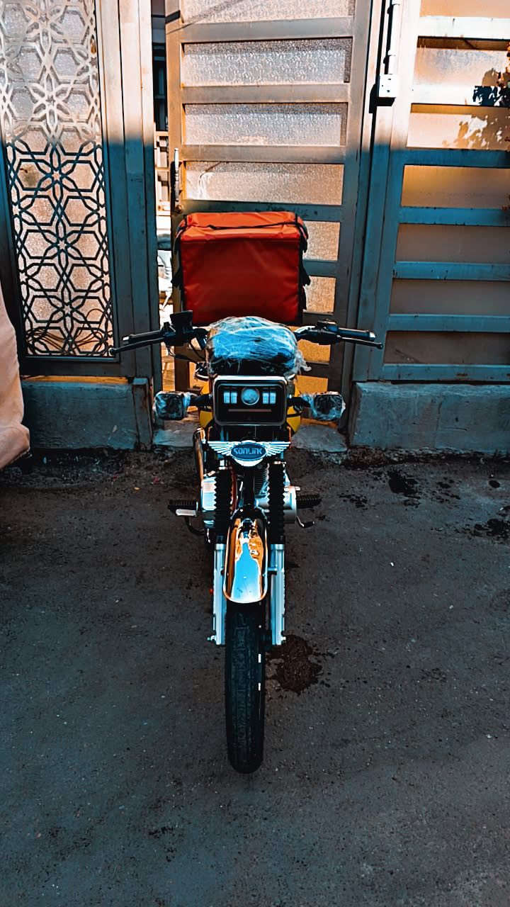 السلام عليكم...من رخصة مسؤول الكروب
دراجة كير أيراني ، نوع سيفان الوكالة الاصلي ، جديدة كلش بعد بالجيس، صارلنا شهر من مشتريها ، ماشية 1500 كم ، جاهزة من كلشي السعر 950 ألف وبيها مجال بسيط ، العنوان بغداد ، الكاظمية ، للأتصال أوالمراسلة على الرقم ***********
