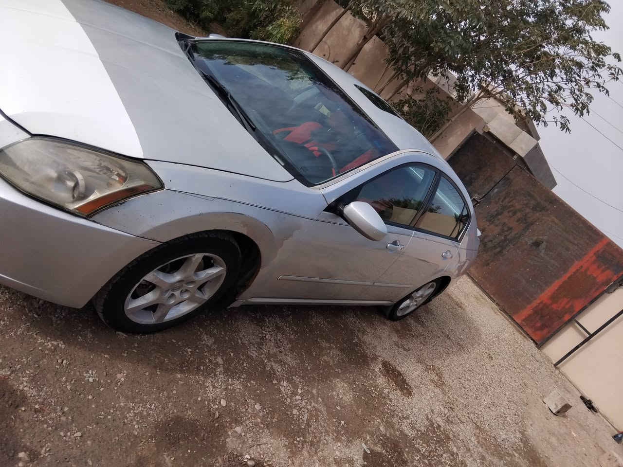 السلام عليكم نيسان مكزما موديل 2008 سياره حلوه حيل تخم تاير جديد غرفتها حيل جديده تبريد تدفئة كهربائيات ابلاد محرك كير كفاله سياره بيها قطعه وحده صبغ بنيد فقط مكان السيارة ديالى ***********
