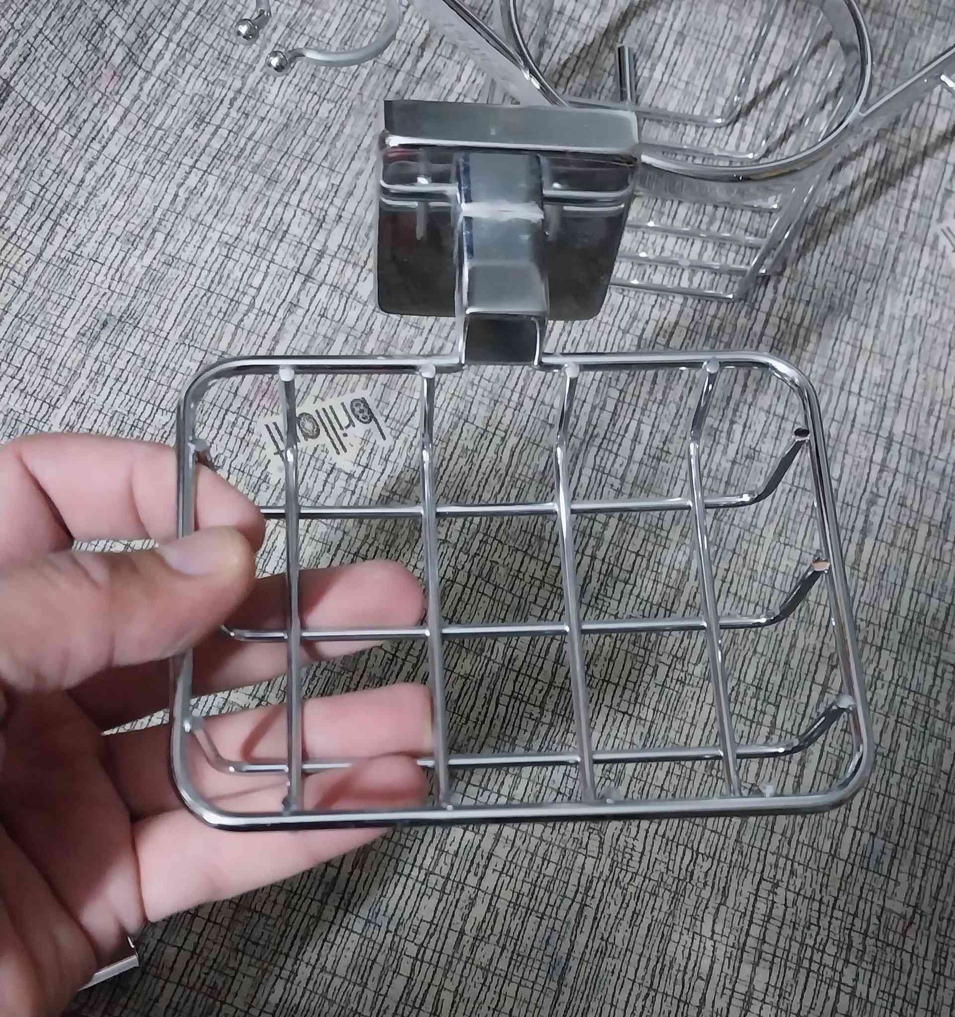 سيت حمام ومغسلة ستيل اصلي مقاوم للصدأ ماركة رومان الصنع بريطاني قيم بسعر زين واخذهن 
وتساب ***********
