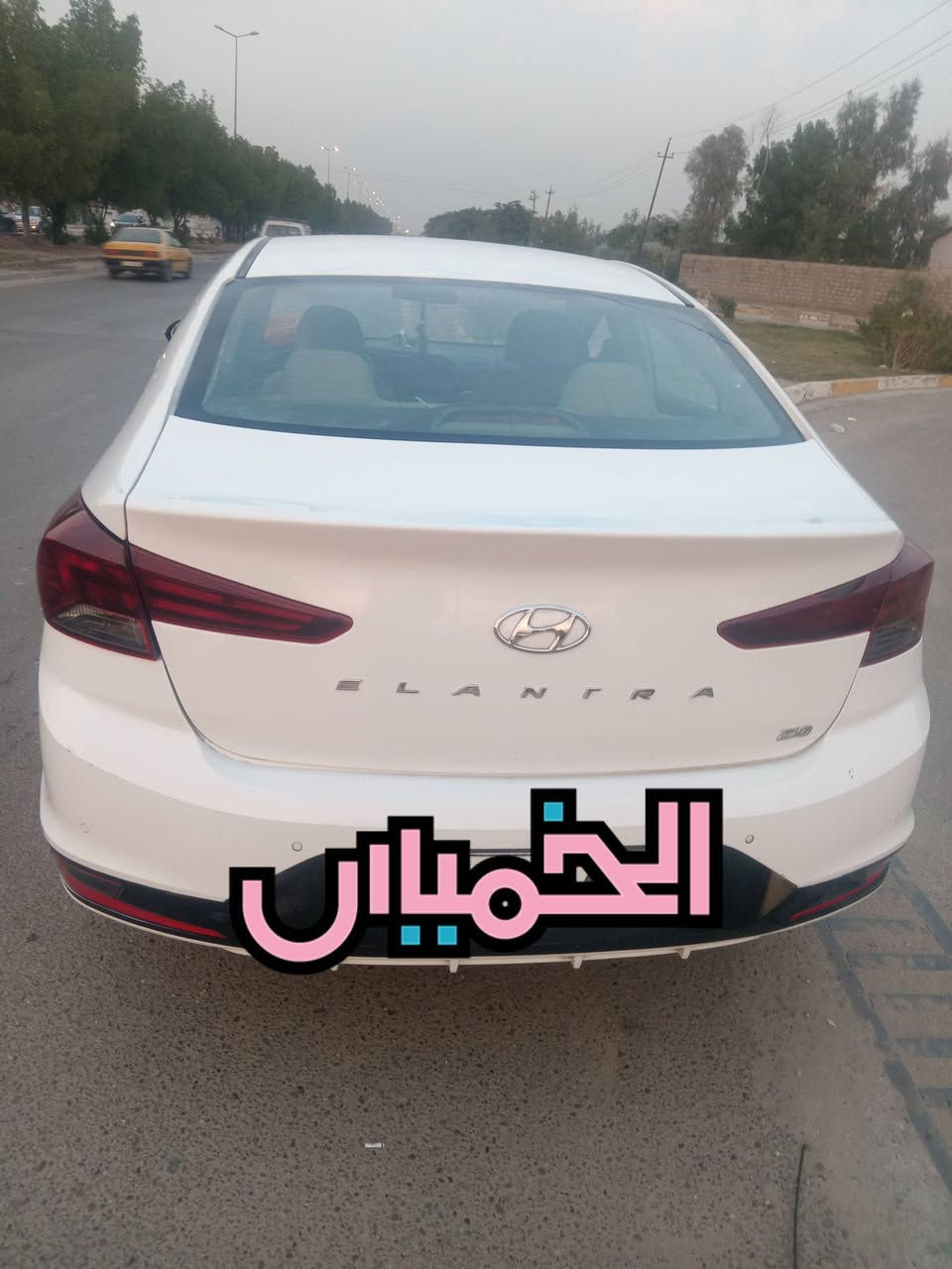 السلام عليكم رمضان كريم عليكم الانتره خليجي موديل 20بسمي رقم بغداد دولي مصبوغه عام وين تريد افحص لاتخابرني تكلي ليش مصبوغه الشراي يتصل يعجبك على راسي السعر 135وبيه مجال مكان السياره بغداد سيديه اي نقص مابيه كامله والكمال لله الاتصال ***********واذا ماعندك رصيد بي واتساب
