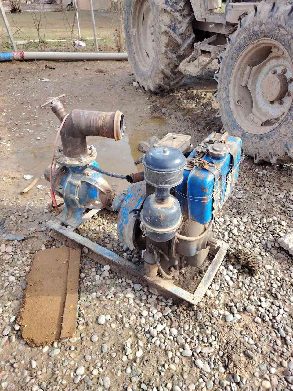 السلام عليكم
ماطورات للبيع واحد مولده راس التوليد ابو 10 
والثاني مال مي الخنزيىه 6 ب 5 المكان كركوك الحويجه 
الشراي يتصل 
***********
