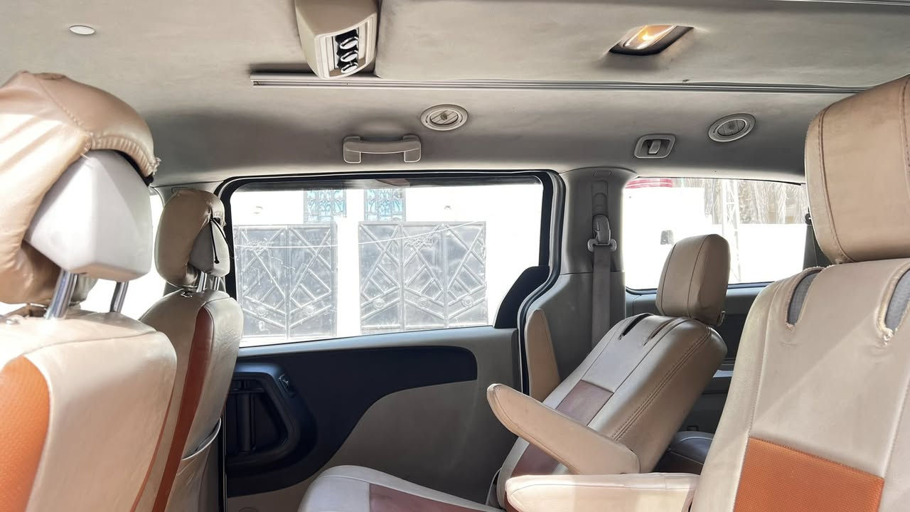 دوج كرفان موديل 11 رقم بغدادبأسمي
وارد كندي داخله من غير حادث بدي بي بارد وسونار يمك 
تبريد 3 قطع وتدفئه شغاله
كهربائيات كله ع البلاد سياره بلاديه 
بيهه نواقص ينزلن من السعر والشراي بي خير ويدلل 
جام 6 كهرباء
بيبان وجنطه ميكانيكي 
دعاميه اماميه تغليف فابلون 
مكينه وكير مكفولات توه مسويلهه ادامه ومغير واشر قبق ولفات 
عبوة فيت بم جديد وعندي احتياط وياهه
وعندي الهه اغراض انطيهن وياهه 
رايدهه ب128 وبيهه مجال للطيبين 
شرط التحويل ابيع لغرض الحاجه سياره مامتعبتني الله شاهد


**إذا كنت صاحب هذا الإعلان وتريد حذفه لأي سبب، رجاءا أرسل رسالة إلى الدعم الفني**