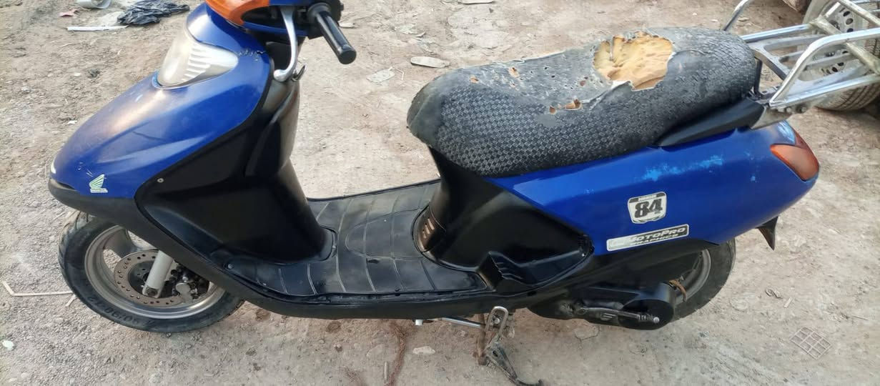 سبيسي شغاله السعر٣٥٠بيهه مجال البياع الشرطه الخامسه موبايل *********** مبايل ***********
