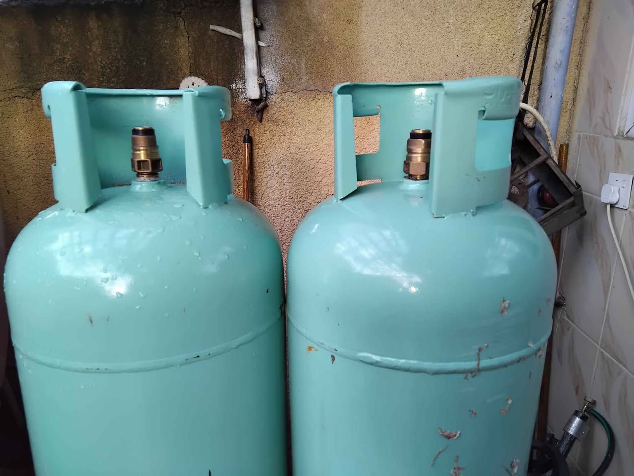 پێنج بتڵی غازی ماڵان ئەگرێت،پڕەلەغاز
***********
*********** السليمانية, العراق
