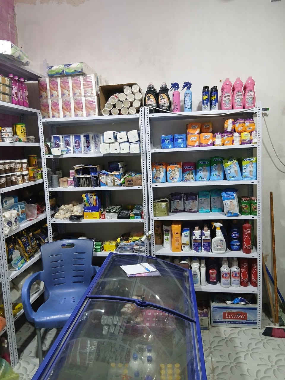 أسواق للبيع 
الجاير حي الشرطة بالقرب من جامع عمار بن ياسر 
حي شعبي 
تواصل وتساب 
***********
