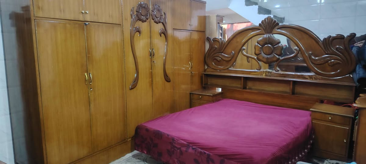 غرفه صاج عراقي نضيفه ٦ابواب ملحق السعر 450 الف المكان الحسينيه الراشديه بغداد بوجد توصيل بل اجره التواصل على الرقم ***********
