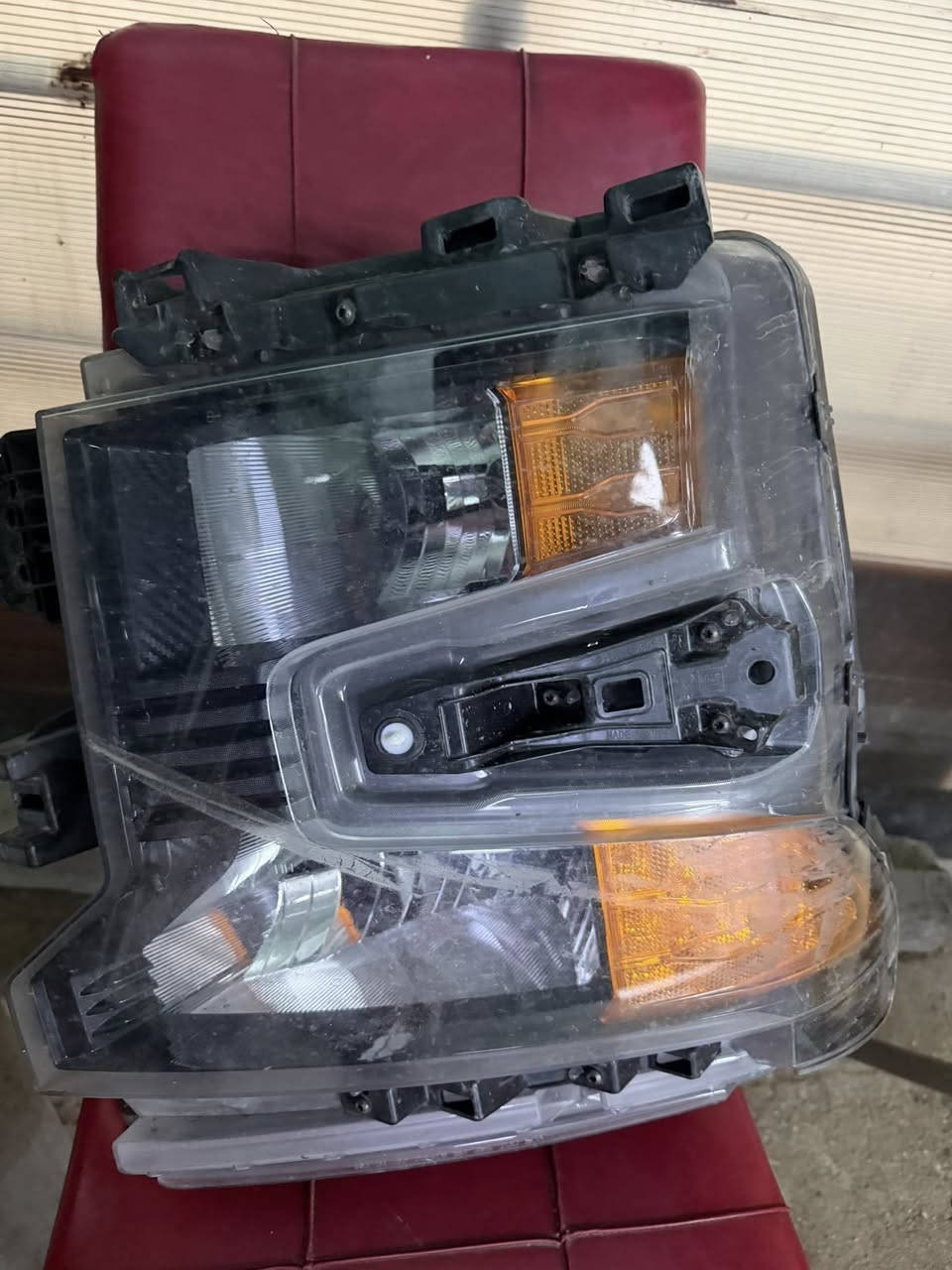 السلام عليكم تخم تاير اصلي ماركة جنرال جديد كلش قياس 20/275/60 نظيف كلش بس واحد منهن بي فطر كلش بسيط ومن الخلف مو بل وجه سعر التخم 275 الفًً

 
لايت اصلي امامي سلفرادو كوستم2024  جهة اليمنه مابي اي شي جديد سعره 175 الف


**إذا كنت صاحب هذا الإعلان وتريد حذفه لأي سبب، رجاءا أرسل رسالة إلى الدعم الفني**