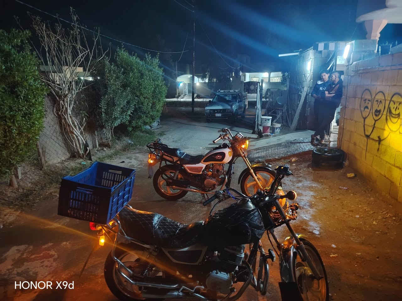 سلام عليكم دراجه جني موديل 13 اوراق اصولي دراجه يحتاجله ترتيب شويه والله دراجه. خير من الله.     لنقوصات  دسبول  ودواسه  لسكان بي عواجه اي استفسار خاص او. ***********
