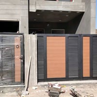 صبغ أبواب وشبابيك • ضمان سنتين • استلام ٤٨ ساعة