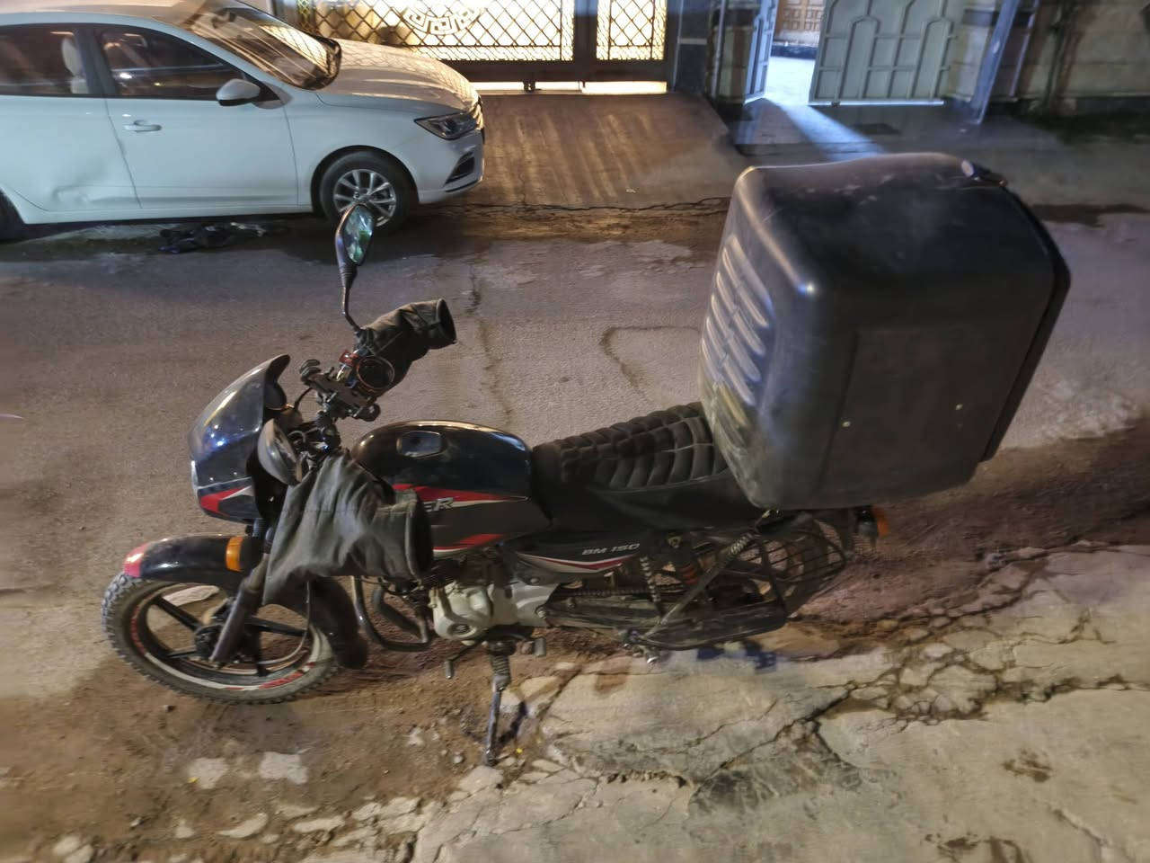 دراجه بوكسر موديل 21 نظيفه مجففه جديد مرقمه رقم ديالى
والتحويل ثاني يوم
واللي يحب يتصل على هذا الرقم***********
