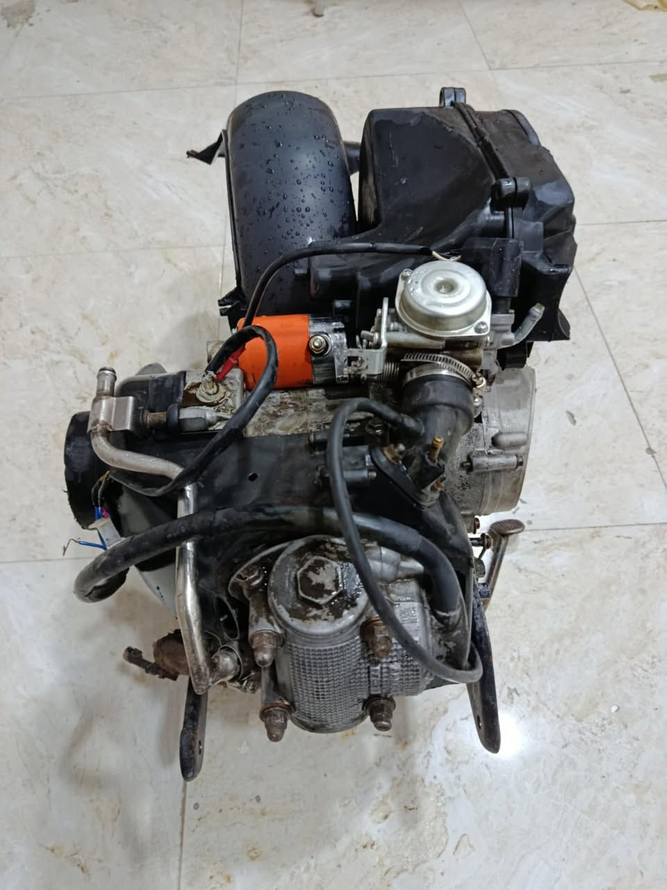 سلام عليكم محرك للبيع 55 شلعه ومعدل شغاله سعر 150 وبيه مجال المكان نجف حي النداء شارع المجمعات  خاص مفتوح او ***********
