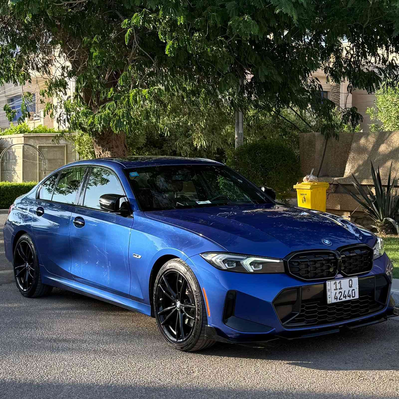 BMW 330e xDrive 2023 M Sport Full Option
داخل احمر ماروني
اللون ازرق Portimao Blue metallic
دفع رباعي xDrive – هايبرد تيربو مع خاصية Xtraboost
ويل M 19
فتحة سقف
Harman/Kardon
شاشات رقمية + CarPlay لاسلكي
مقاعد كهربائية مع ذاكرة وتسخين
تدفئة ستيرن
كاميرات وحساسات
Heads up display
السعر 33الف دولار وبيها مجال بسيط
0771 041 9111
