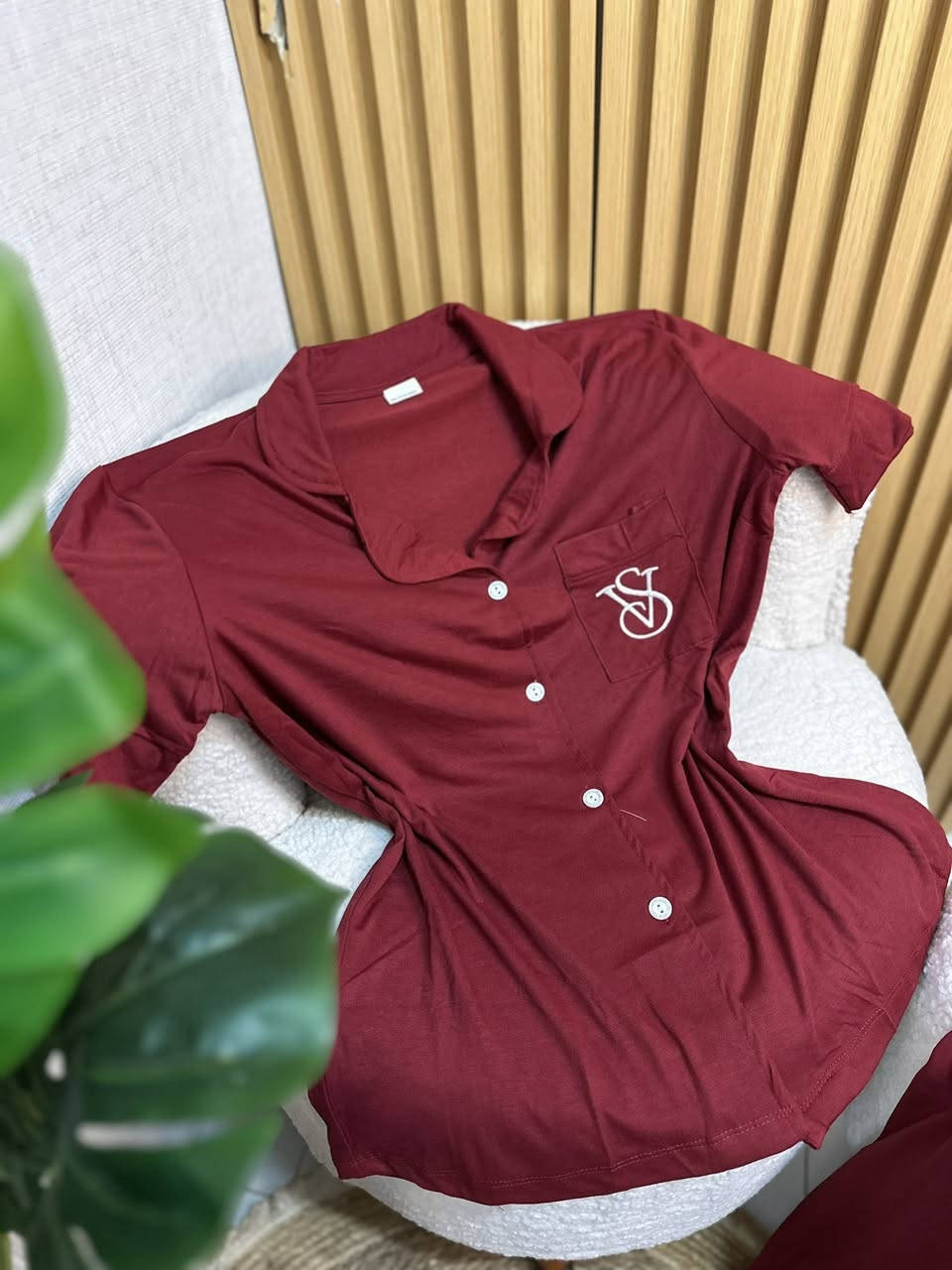 #تراك نسائي ✨
خامة فانيله زبده صيفي 
قياسات m_l_xl_2xl_3xl
متوفر ب3 ألوان ♥️💜💙

⤵️🫰🏻

للحجز والاستفسار يرجى مراسله الصفحه
رقم هاتف واتساب ***********
توصيل بسماية 1000
بغداد 5000
محافضات 6000
يوجد دفع عن طريق الماستر كارد ✅💵
