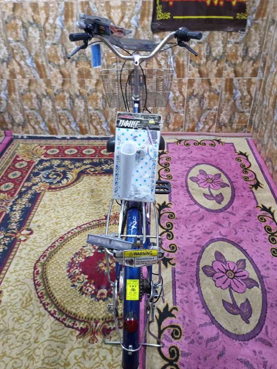 بايسكل للبيع حجم 27كير حساس بناتي اللون ازرق السعر 150الف دينار***********
