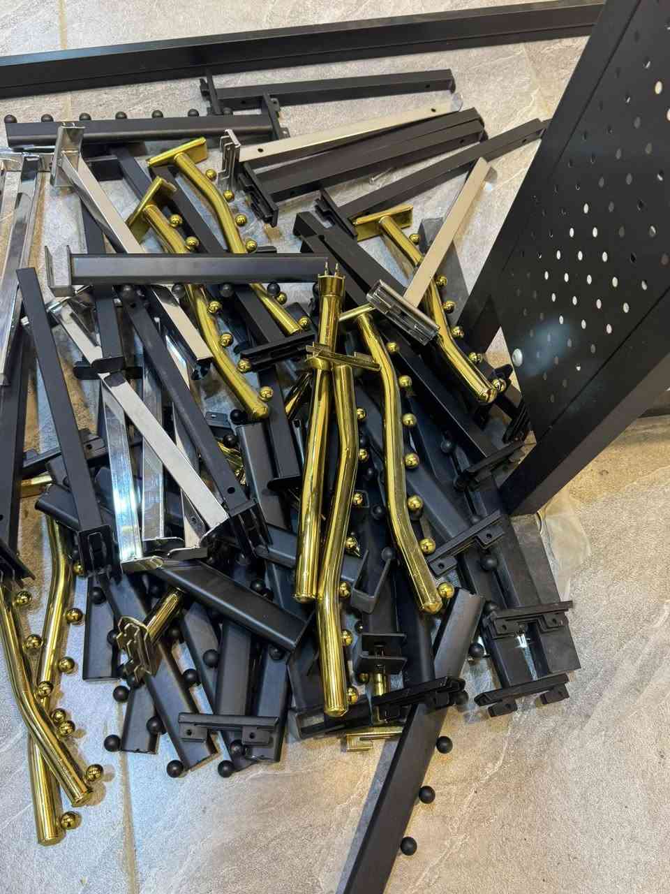 بسعر مناسب عنواني بصره توصيل متوفر ***********
