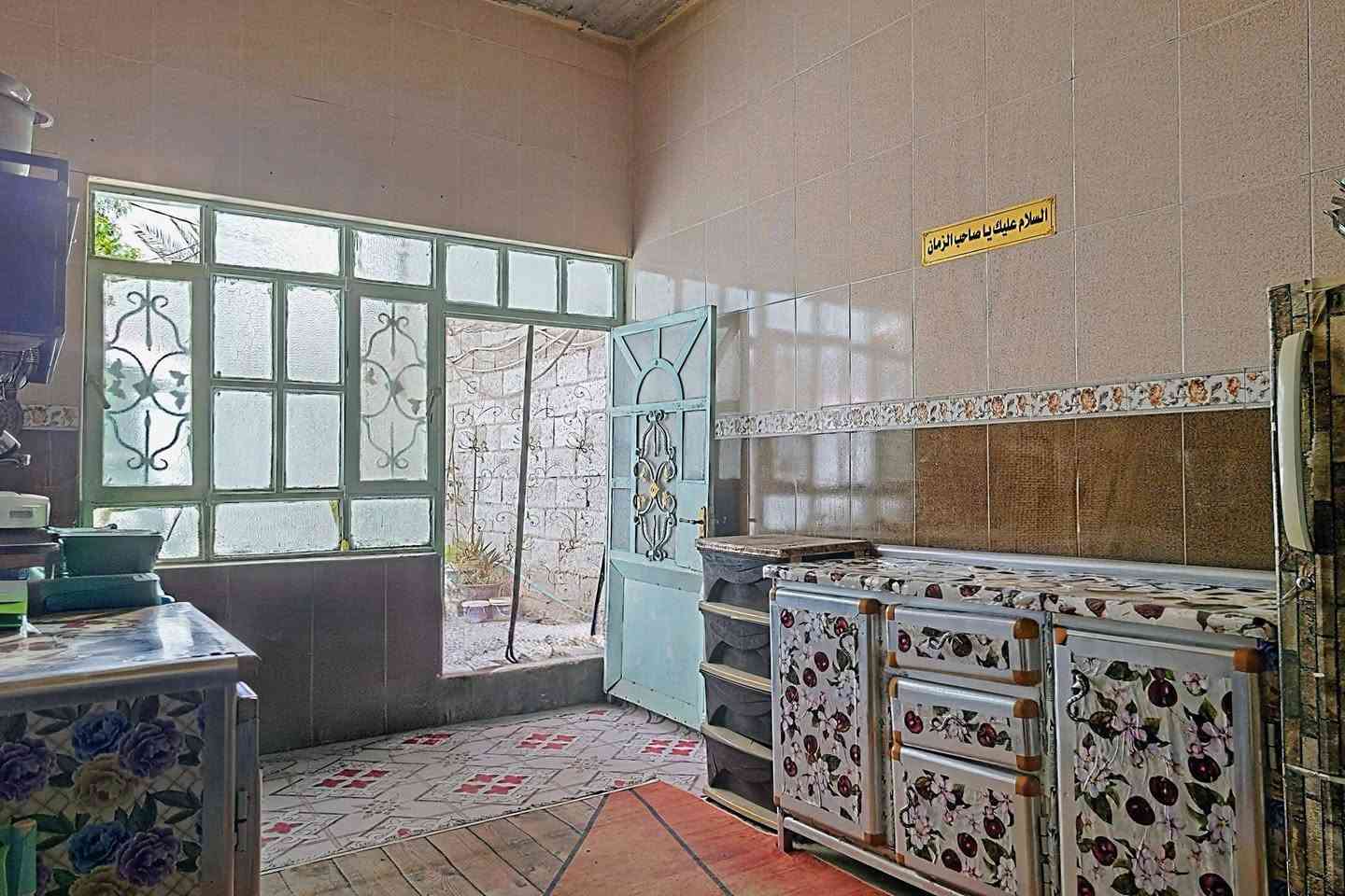 الدار للبيع
دار مسلح كاشي وسيراميك بناء درجه اولة،

الدار بمساحة 125 متر مربع طابو زراعي 
يحتوي علىٰ استقبال ومطبخ وصالة
 وغرفه وصحيات داخلية وخارجية
وكراج سيارة ومكشوفه وسطح،
والسعر 40 
شارع المطار القديم 
للإستفسار:
***********
