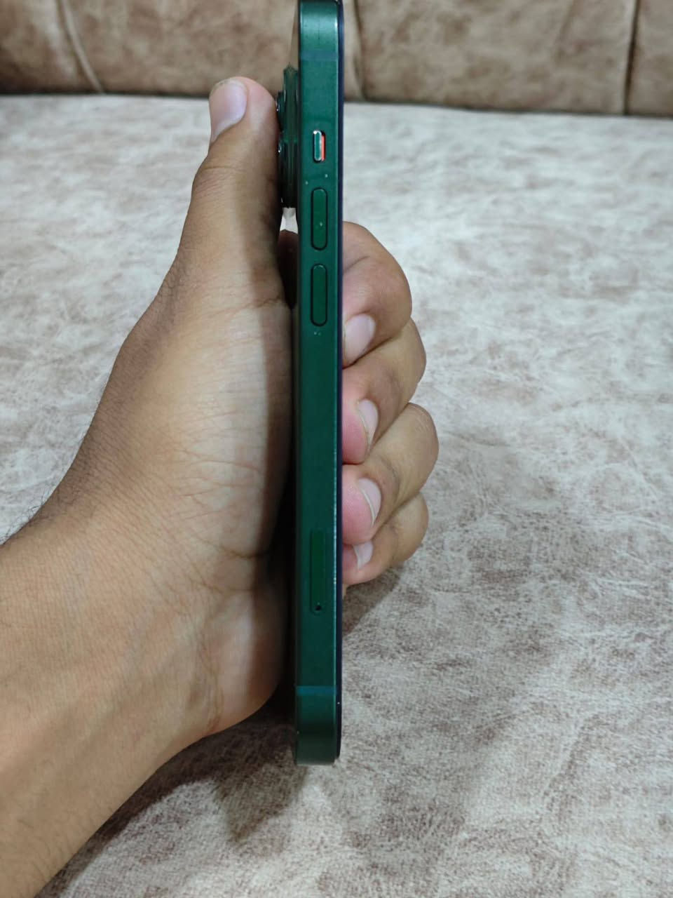 ايفون 13عادي ذاكره 128بطاريه86الجهاز بلادي فقط مبدل بي شاشه اصليه والفيس ايدي شغال الجهاز كله شغال ونضيف حته شخوط مابي شرق اوسط بيع او مراوس العنوان بابل


**إذا كنت صاحب هذا الإعلان وتريد حذفه لأي سبب، رجاءا أرسل رسالة إلى الدعم الفني**