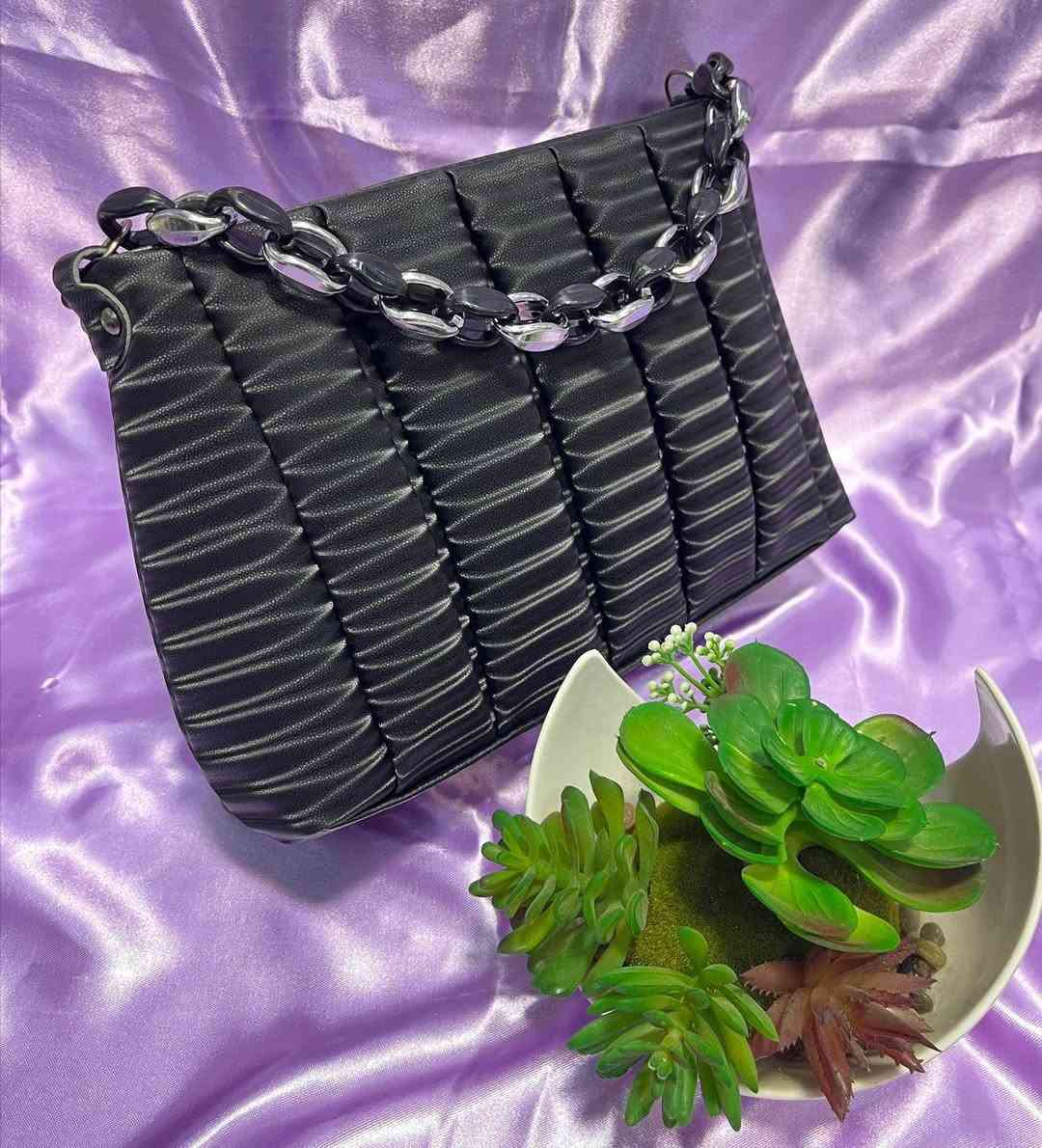 جملة الدرزن 12 قطعة توصيل إلى جميع مناطق العراق أسعار جملة الواتساب ***********
