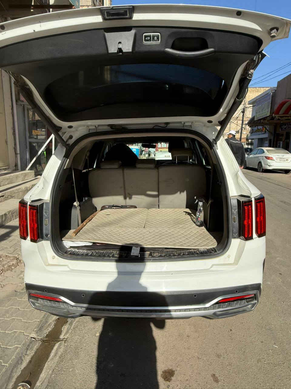 للبيع سورنتو موديل 2022

كفاله عامه ماشه 79الف

محرك 6 سلندر تشغيل عن بعد 

كشنات جلد 3 قطع تبريد 

مرايات شفط + بصمتين 

فول مواصفات عدالبني رامه 

السعر 330

العنوان النجف الاشرف 

الهاتف ***********
