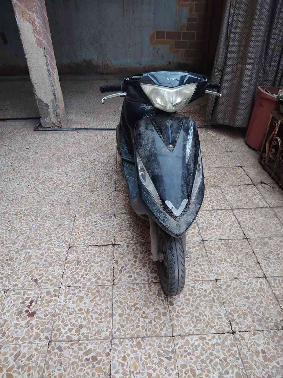 سلام عليكم دراجه ماكس سيام لبيع سرعه 120 مامفتوحه سعر 450بيه مجال ستفسار  ***********
