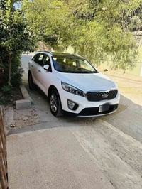 سورينتو موديل ١٥وجه١٦خليجي رقم بغداد بانوراما وباقي المواصفات المعروفة...