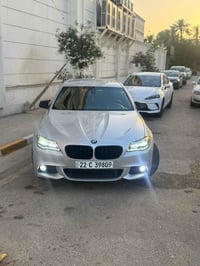 بي ام دبليو f10 n20 twin power turbo 2012 الضرر / جاملغ امامي عكس السا...