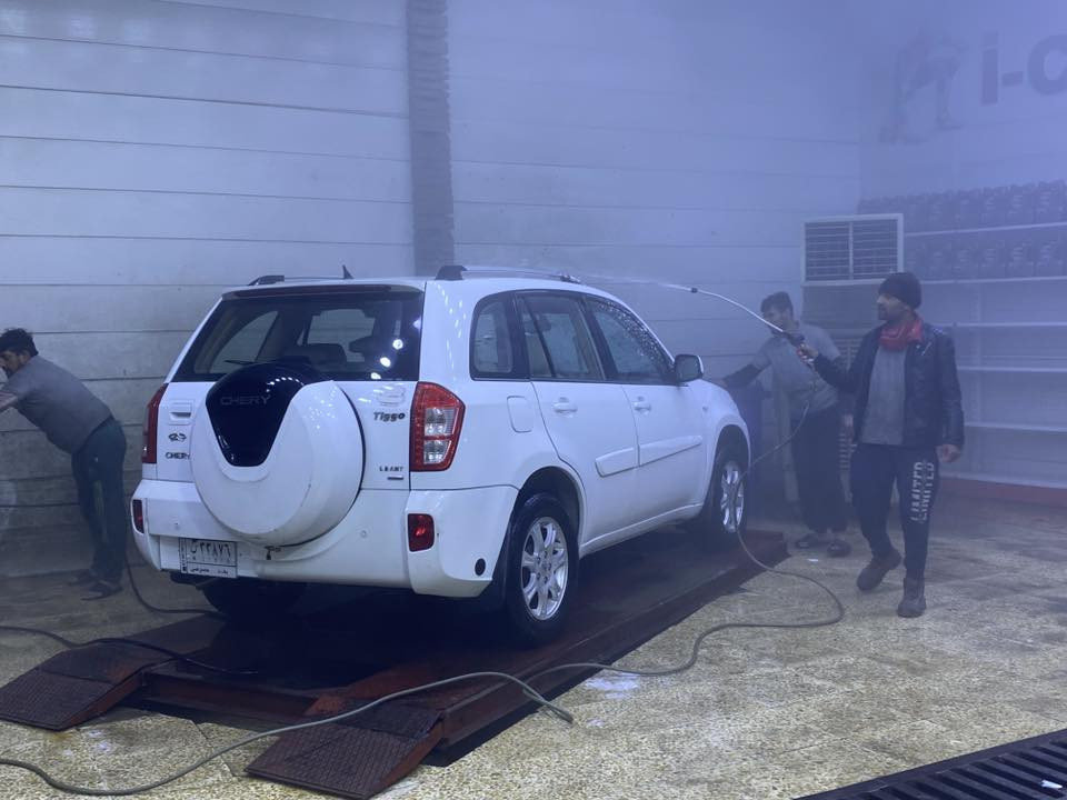 السلام عليكم تيكو موديل 2013 كير كهربائي  المرغوب ومكينه 1800بدون صبغ وبدون حادث وبدون جراد سياره جاهزه وجديده صدر امامي جديد  كشنات تدفئه  شاشه اندرويد فتحه سقف تبريد ثلج وتدفئه شغاله وسياره بلاديه مبيها اي نقص رايدها 68 وبيها مجال للشراي مكاني بغداد الزعفرانيه *********** متوفر واتساب
