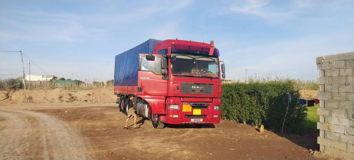 السلام عليكم
مان 2006 للبيع محرك 430 رتايدر 6 طكات كير غساله تدفئه و تبريد للاستفسار ***********3
***********
