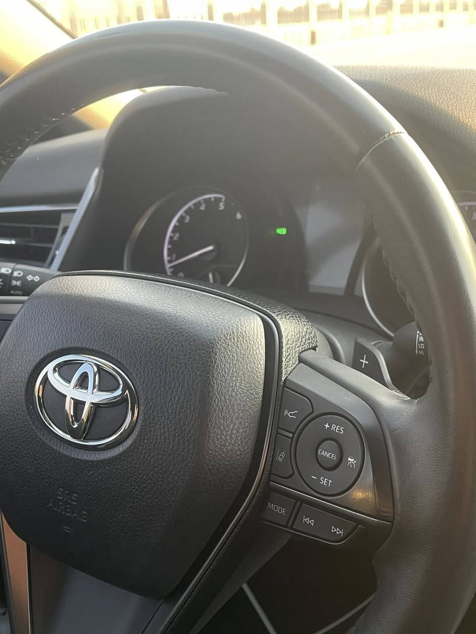 السلام عليكم 
تويتا كامري seبلاك 
موديل 2024 
ماشيه 12 الف مايل وقابله للزياده 
بصمه تشغيل
تشغيل عن بعد + اطفاء  
بصمه ابواب 
رادار امامي 
رادار جانبي 
نقط عمياء
اشاره مري 
تحديد مسار 
شفتات استيرن 
كرسي كهرباء 
كرسي جلد 
كروز سرعه 
انضمه قياده 
داعمه جي بي اس خرائط 
وبعد مواصفات ال se البلاك معروفه 
ضرر السياره تبديل بنيد فقط بدون بارد بدون تكحيل 
بدون ايرباك السياره كلش حلوه وناعمه 
مكان السياره صلاح الدين /سامراء 

‭0771 843 9309‬ اتصال + واتساب 
*********** واتساب فقط 
السعر 198$$ وبي مجال بسيط
