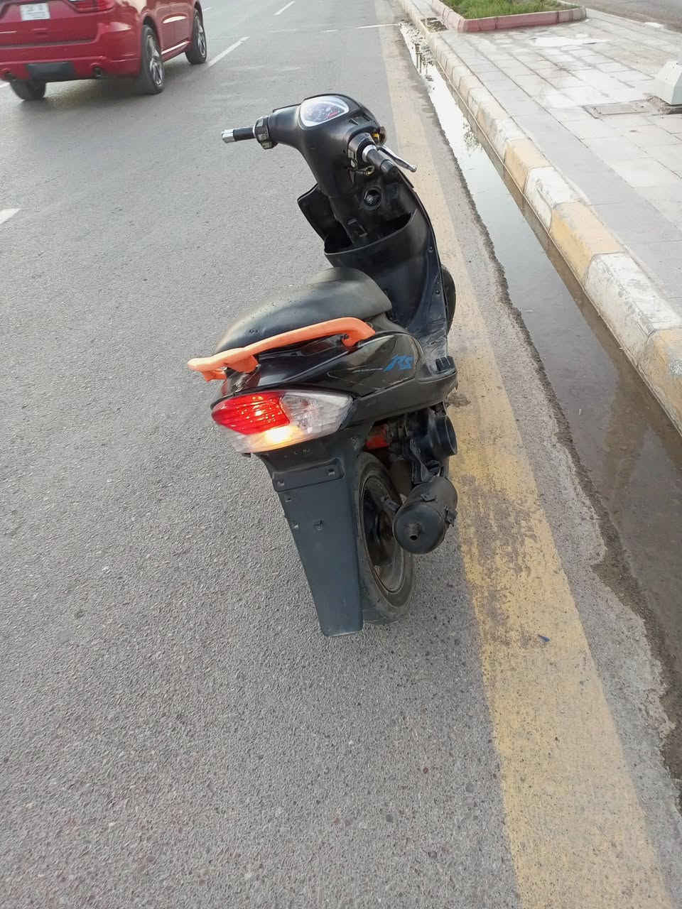 سلام عليكم ماكس عدله نضيفه كامله 
عوزه سلف مفتوحه ولفات مشيه حلو
ختم واحد جاهزه سعر 450 وبيها مجال ناصريه مركز مدينة


**إذا كنت صاحب هذا الإعلان وتريد حذفه لأي سبب، رجاءا أرسل رسالة إلى الدعم الفني**