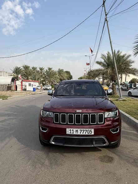 السلام عليكم  … جيب لمتد  موديل 2022 فول مواصفات السياره حادثها جاملغ وبنيد حادث كلش حلو مو قوي  صبغ فقط قطعتين سيارا كلش جديده ومتصرف عليها دينار مكان السياره السيديه   السعر 27800$وبيها مجال لشراي لتوضيح سيارا موديل 2022. الاستفسار ***********
