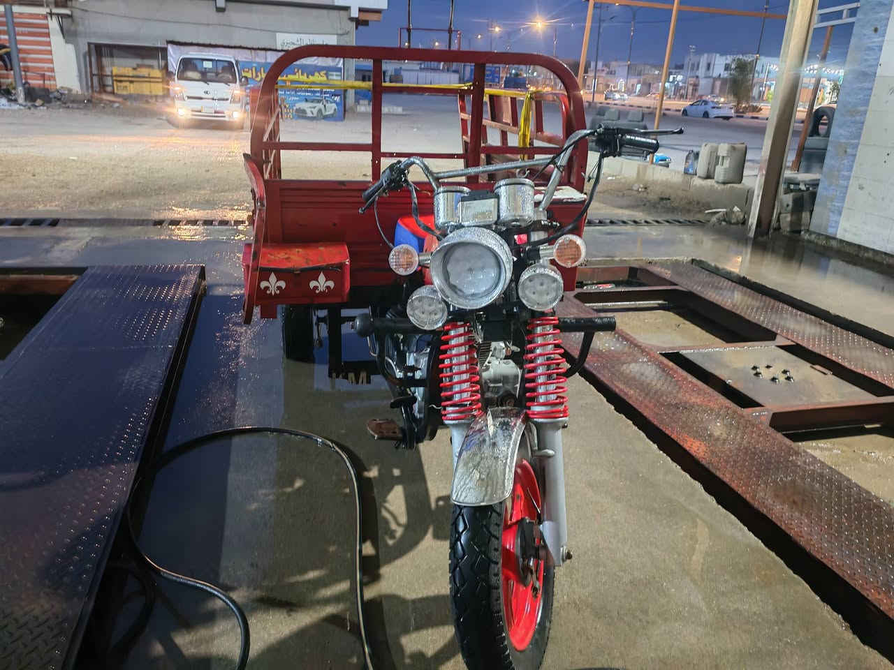 ستوته ام الطير موديل ٢١
محرك وكير وتايرات وكهربائيات كلهن انضاف
مسجله مستلم سنويه باقيه بس الوحات
البدي تعبان
سعره مليون ونص
***********
مكانه الخالديه
