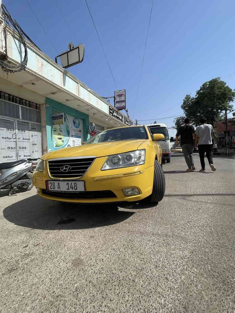 يالله السلام عليكم للبيع سوناتا موديل 2009 خليجي كفاله بيها بارد شي بصيط بالبنيد وشويه من الجاملغ رقم نجف مصفره هيئه وغرامات سنويه ل 30 سعرها 105 وبيها مجال حداديه كير مكينا مكفولات خطها رميثه نجف حجم المحرك 2400 تبريد ثلج لاتنقص ولا تبخر السياره خير من الله ***********
