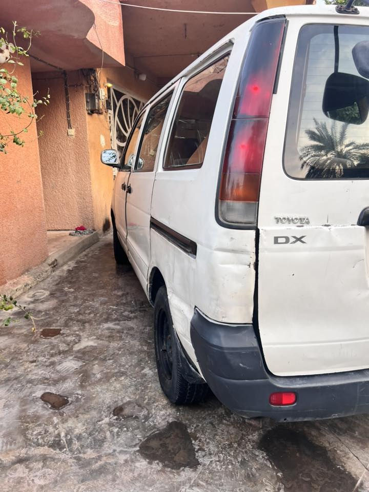 إسلام عليكم تيوتا فان مديل 1998 للبيع سياره رقم واسط حمل سياره خير من الله حلوه واقتصاديه ترهم خط وترهم للحمل سياره باسمي مكاني الصويره رايده 39ورقه وبيه مجال 
***********
