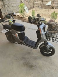 r9 نضيفه ٥٥٠ وبيهة مجال 07715528331