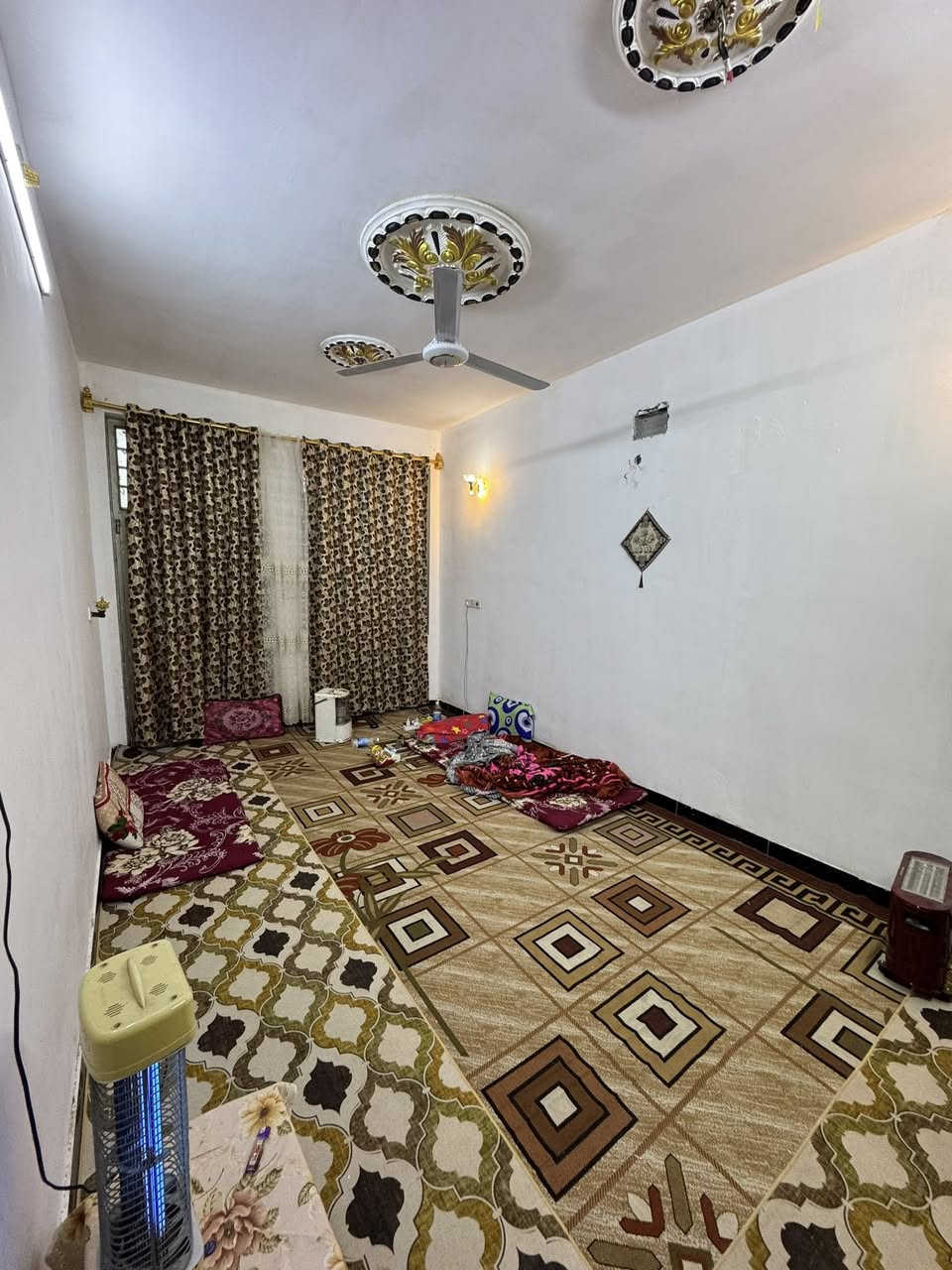 مشتمل مساحه١٠٠ممنطقه الألف ع ساحه مباشر
مطلوب ٤١مليرن تسديد بشهر٢٢٠ الف بناء حديث مقدمه٣٥ بيها مجال

***********

***********
