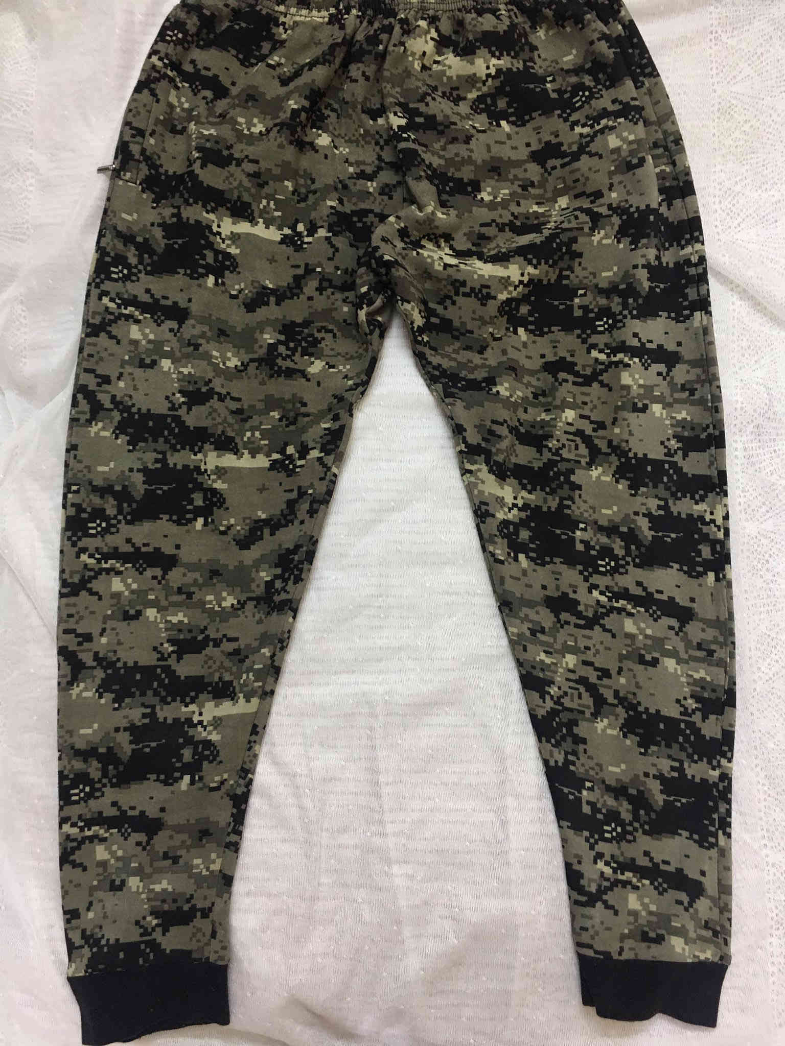 بوجايم عسكر يه مدني قطع مختلفه اللون شي
روعه باله اصلي القياسات مختلفه سعر 10 الف القطعه
نضافه فول للحجز  واتساب ***********
