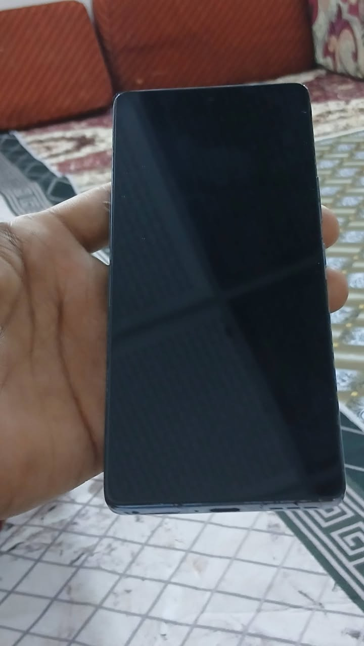 جهاز انفنكس جي تي 20 برو 
 رادله بس شاشه طاح مني ونكسر 
 موصفاته 
الذاكره 256
المعالج 8200 شغل 120 فريم 
الشاشه 144 هيرتز اعله سلاسه تحصله 
رام 12 
جهاز قوي رتدله بس شاشه اصليه ب 70 

السعر 110
عنوان ناصريه مركز


**إذا كنت صاحب هذا الإعلان وتريد حذفه لأي سبب، رجاءا أرسل رسالة إلى الدعم الفني**