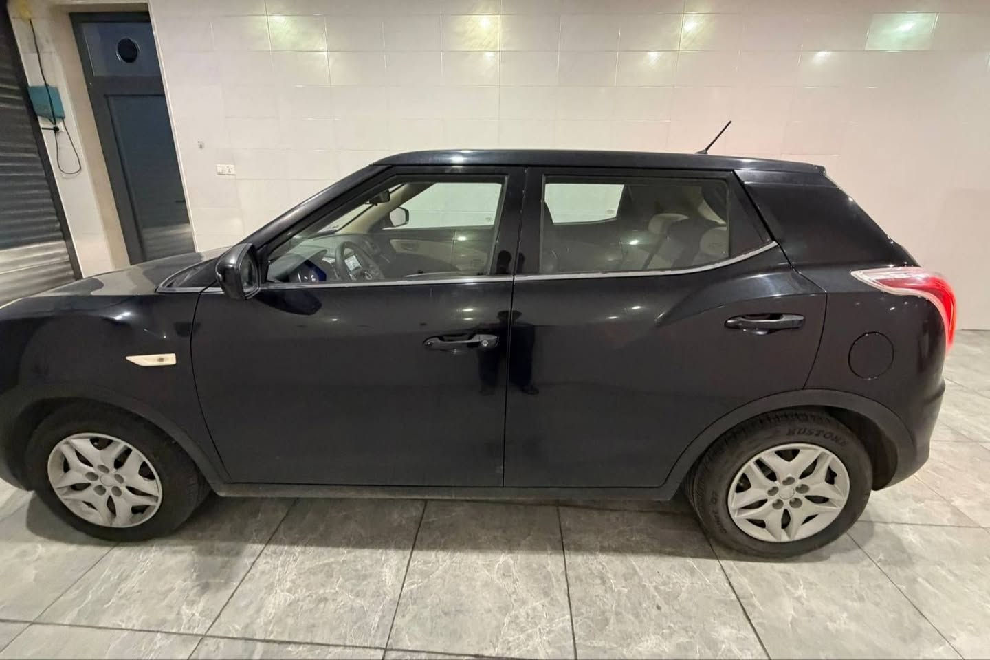 سانگ یونگ تیڤولی کۆری 2017 گێر تۆماتیک،
تەنها 48 هەزار کیلۆمەتر رۆویشتوە، 
 بە بێ بۆیاخ، 
شاشە لەمس، کامێڕا، 
حساس ، 
دوو مۆدی لێخورینی هەیە 
سەنەوی بەناوی خۆمەوەیە 
تحویل و غەرامە بەشەرت 

سـعـر : لە کۆمێنت داوابکە ڕاستەوخۆ بۆت دێت 📥 

گێر و مەکیەنەی بەشەرت 
هیچ کێشەیەکی تێدا نییە 

ژمارەی خاوەنەکەی 
***********
ناونیشان :سلێمانی
