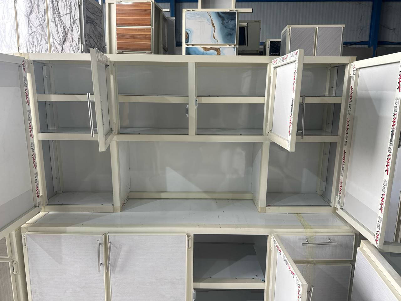 كاونتر مترين  ارضي وملحق مع سنك (متر وعشرين )مرمر 

 السعر  300 الف 💙💙

يتوفر لدينا خدمه توصيل لجميع المحافظات العراق 💖💖

بيج كاونترات  المنيوم 🌹🌹


**إذا كنت صاحب هذا الإعلان وتريد حذفه لأي سبب، رجاءا أرسل رسالة إلى الدعم الفني**