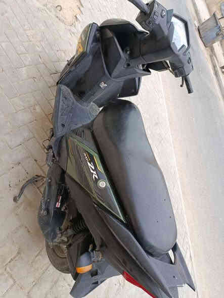 دراجة ZR 2019 نضيفة دراجة ما مفتوحة مكينة ناعمة سعر مليون وبيهة مجال للشراي سماوة واتساب ***********
