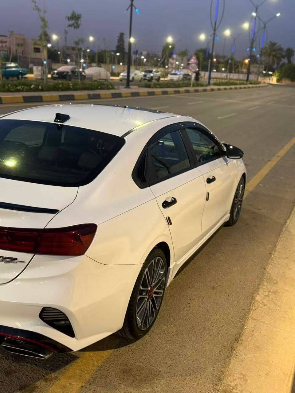 السلام عليكم 

Forte GT Turbo 2022✈️
فول مواصفات 1/1
فتحة سقف 
بصمة تشغيل
بصمة أبواب
تشغيل عن بعد
هاند بريك بصمة 
اوتو هولد
تبريد قطعتين❄️
ثلاث وضعيات قيادة
كير توماتيك وعادي 7 نمرات
قيادة ذاتية 
توقف ذاتي 
رادارات جانبية وأمامية وخلفية
مسجل صوتي عالي قوتو 75
شاشة كبيرة 9 انج
انارة داخليةلون احمر
ليد امامي زينون
ليد خلفي زينون
شفتات ستيرن 
دبل كروز
كير DCT دبل كلج
محرك 16 توربو
ستيرن هيتر🔥
كشنات تدفئة تبريد الامامية 
الكشنات الخلفية تدفئة 
كشن السائق كهربائي 
ليد بالمري
نقطة عمياء
ابل كار بلي 
شاحن لاسلكي
حاكية تنصي التبريد عند الاتصال بالهاتف
لون ابيض صدفي
ماشية 47 الف كيلو متر
ضررها بوند صبغ كامل وبي طخة بسيطة 
وارد كندي
سيارة نظيفة وتمشي عالبانزين العادي بدون دك ومالك شغل باليكول ماتمشي العادي 👍
للتواصل عالماسنجر

مكان السيارة موصل رقم دهوك سنوية باسمي ثاني يوم احولك أبيعك صافي


**إذا كنت صاحب هذا الإعلان وتريد حذفه لأي سبب، رجاءا أرسل رسالة إلى الدعم الفني**