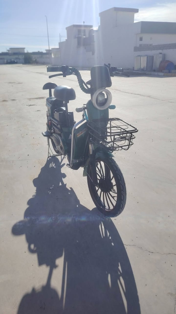 السلام عليكم بيسكل🚲 شحن للبيع موديل2025 سرعه 99💯4نمر تيرات جديد  ليت زينون كامل مكمال💯 بك ليت شقال شحنه جديد5بطريات جديد بيسكال🚲 فوللل نضافه دبالاشاره السعر 250او بي مجال للشراي خابر او ادلل ***********مكاني كركوك دوميز
