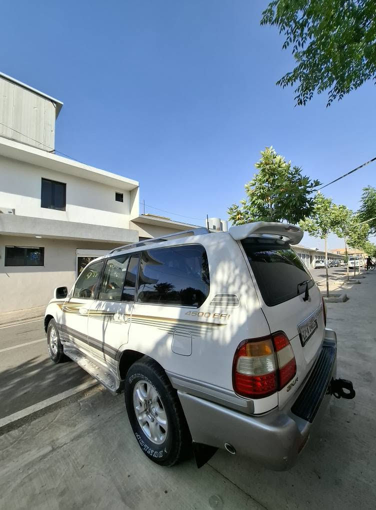 مۆنیکا 2003 gxr بۆ فرۆشتن  نرخ 150$ مەجال

land cruiser 2003 gxr

 فول مواسەفات 

تەحویل ئەسڵ
سەلاجە و سلایدە 
گێر تۆماتیک ناو زەرد 
فۆرمیکا قوفلی ئەکسل ABS 
سێ ریز گوشن تەبرید مەرکەزی 
شاشە ئایپاد  
سیستەمی غازی ئیتاڵی لەسەرە بە شەرت 
بەناو کردن بە شەرت 

تەنها دەرگای سندوق سبوخە  جەمەلخی دواوەی سەیاق کارتە بن دوسەی سەیاق سبوخە 

گێر و مەکینە و دەبل ئەکسل کارەبیەتی هەموو گیانی بە شەرت 

رەقەم تەلەفۆن و وەتسئاپ *********** شقلاوة, أربيل
