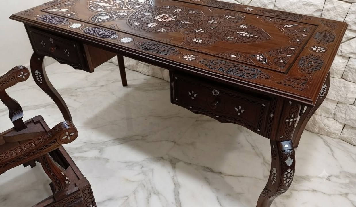 عرض خاص مكتب و كرسي صدف طول 160 و عرض 75 و ارتفاع 80 صدف سنان بحري و حفر يدوي و بسعر مغري جدا التواصل على الرقم و يوجد توصيل و شحن موجودين في دمشق 00963935366989


**إذا كنت صاحب هذا الإعلان وتريد حذفه لأي سبب، رجاءا أرسل رسالة إلى الدعم الفني**