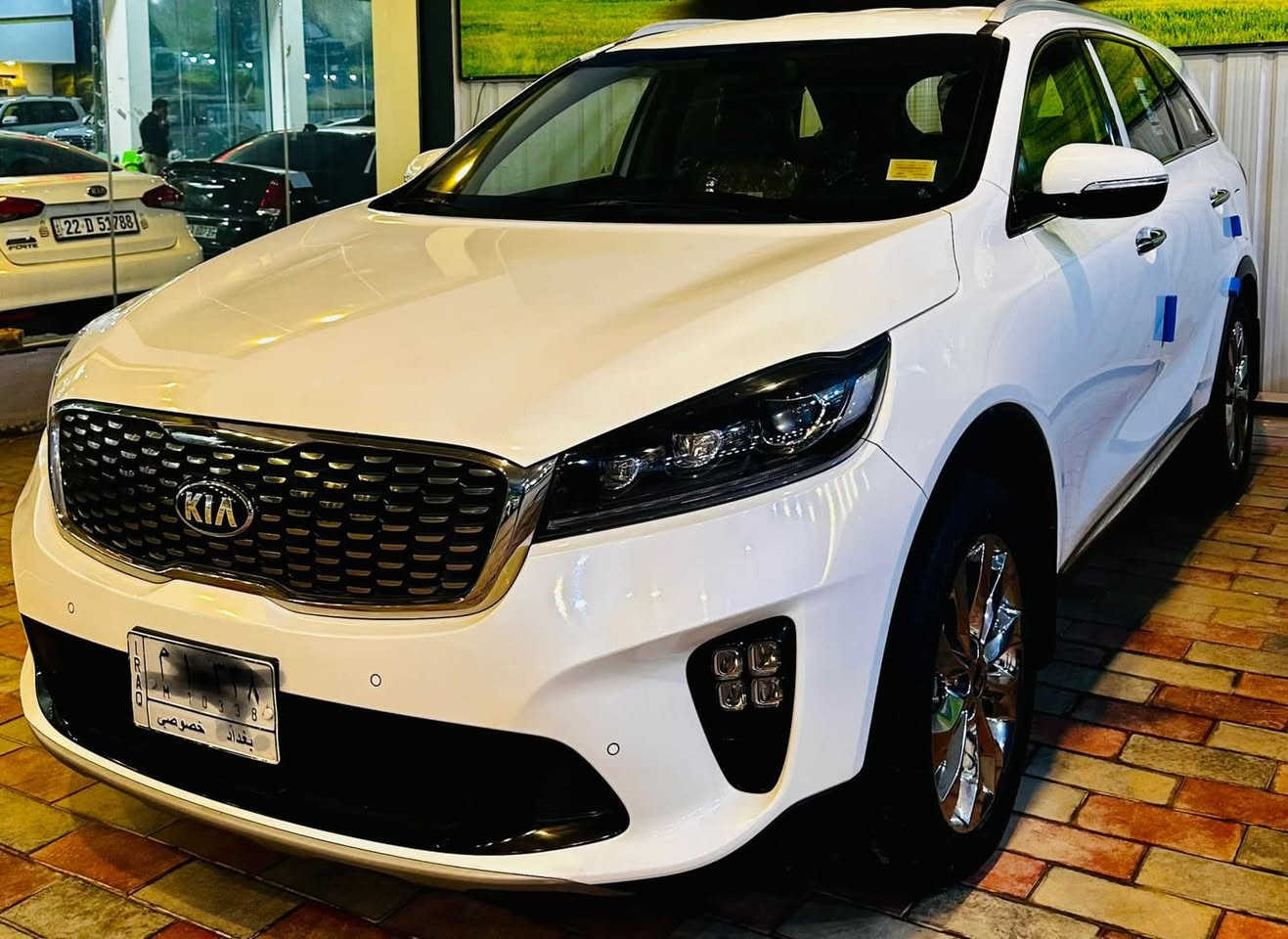 كيا سورنتو 2019 خليجي رقم بغداد الماني تحويل ووكاله مباشر  فول مواصفات للاخير عدا البانوراما ✅
محرك 6 سلندر 
بصمه تشغيل 
بصمه ابواب 
كشنات جلد 
كراسي 2 كهرباء 
 7 راكب 
ثلاث قطع تبريد 
شاحن لاسلكي 
شاشة ايباد 
كامرات خلفيه 
لد امامي خلفي 
خمسه ويل كب كروم 
لايت زنون 
ماشية 100 الف 
السيارة مكفوله كفاله عامه من ضربه وصبغ وتبديل وفتح وبارد وحالوب 
بيها رصعه وحدة مأشرة بلمنشور 

السعر ((253)) مجال بسيط

مكاني // النجف // للاتصال // ***********
