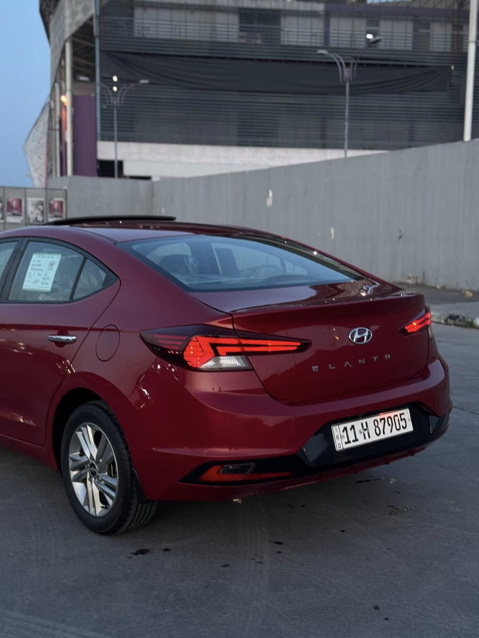 السلام عليكم 
النترا 2020.   : //// ابسمي
خليجي شركة العامة 
مكفوله كفالة عامة 
ماشية.   70 الف شرط لفحص
فتحه 
حساس امامي خلفي 
3 انظمة قياده 
قطعتين تبريد 

رقم انكليزي هزه وسنويه جديده 
شاشه اعطال 

سياره جديده ماناقصها اي شي 
السعر. 143$$
عنواني   بغداد 
***********📲
