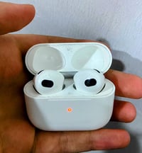 سلام علیکم ورحمة الله وبركاته سماعه ايربود للبيع  سعره 75 للاستفسار وا...